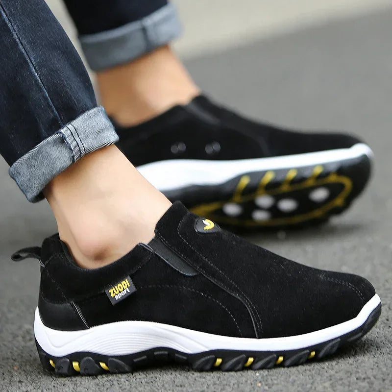 Nuove scarpe sportive e da passeggio per uomo