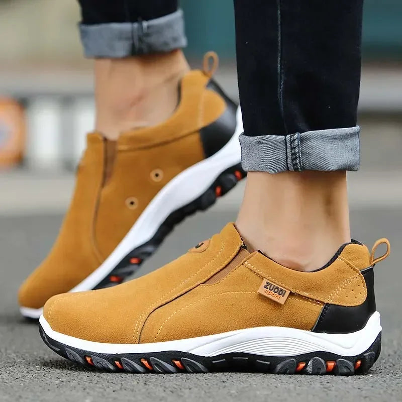 Nuove scarpe sportive e da passeggio per uomo