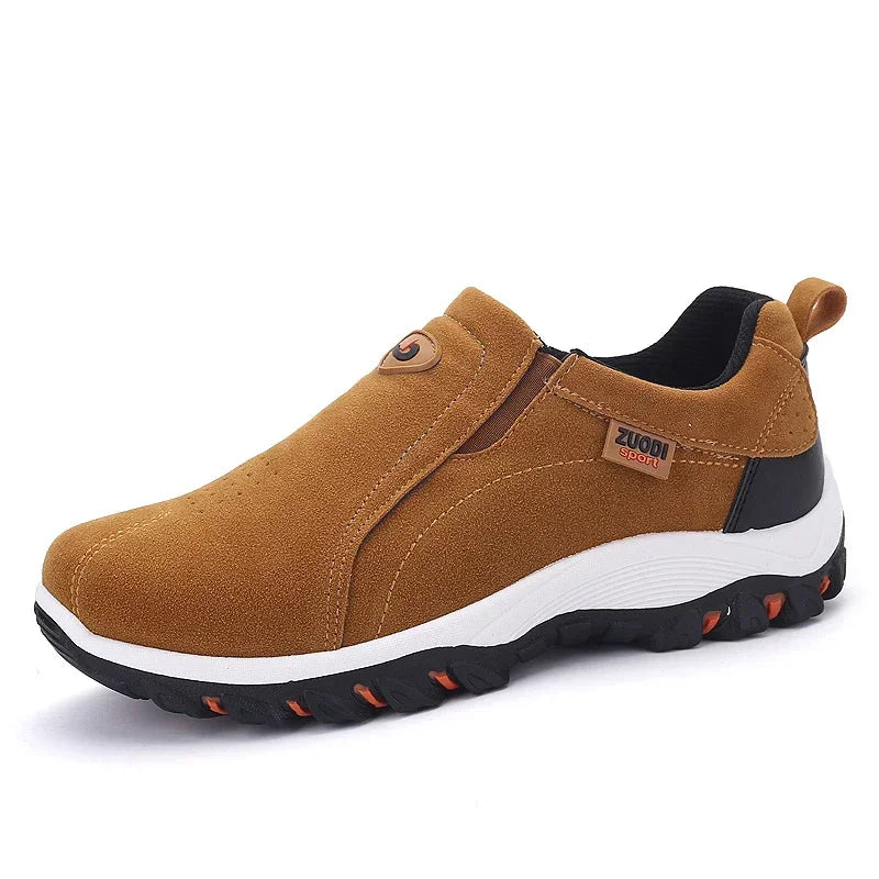Nuove scarpe sportive e da passeggio per uomo