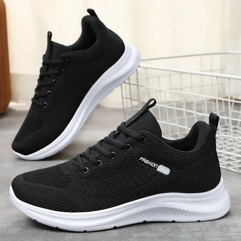 Nuove scarpe sportive da uomo per camminare